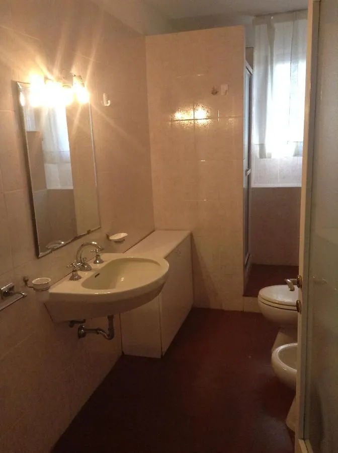 סיינה Appartamenti Villa Abbraccio 0*,